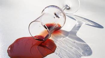La alcohorexia es un problema real derivado del consumo de alcohol y los trastornos alimenticios 