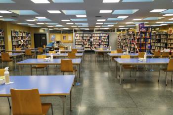 Lee toda la noticia 'La biblioteca del Centro Cultural Las Fronteras reabre sus puertas
'