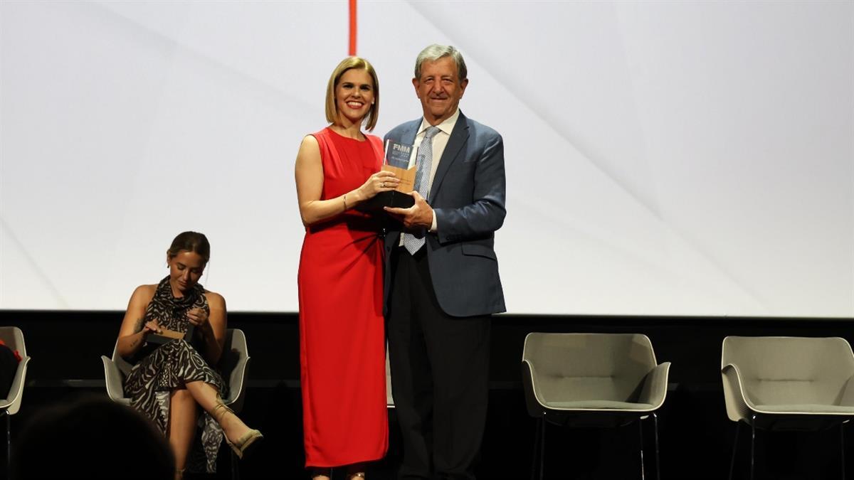 Reconocimiento al alcalde por su contribución al municipalismo madrileño
