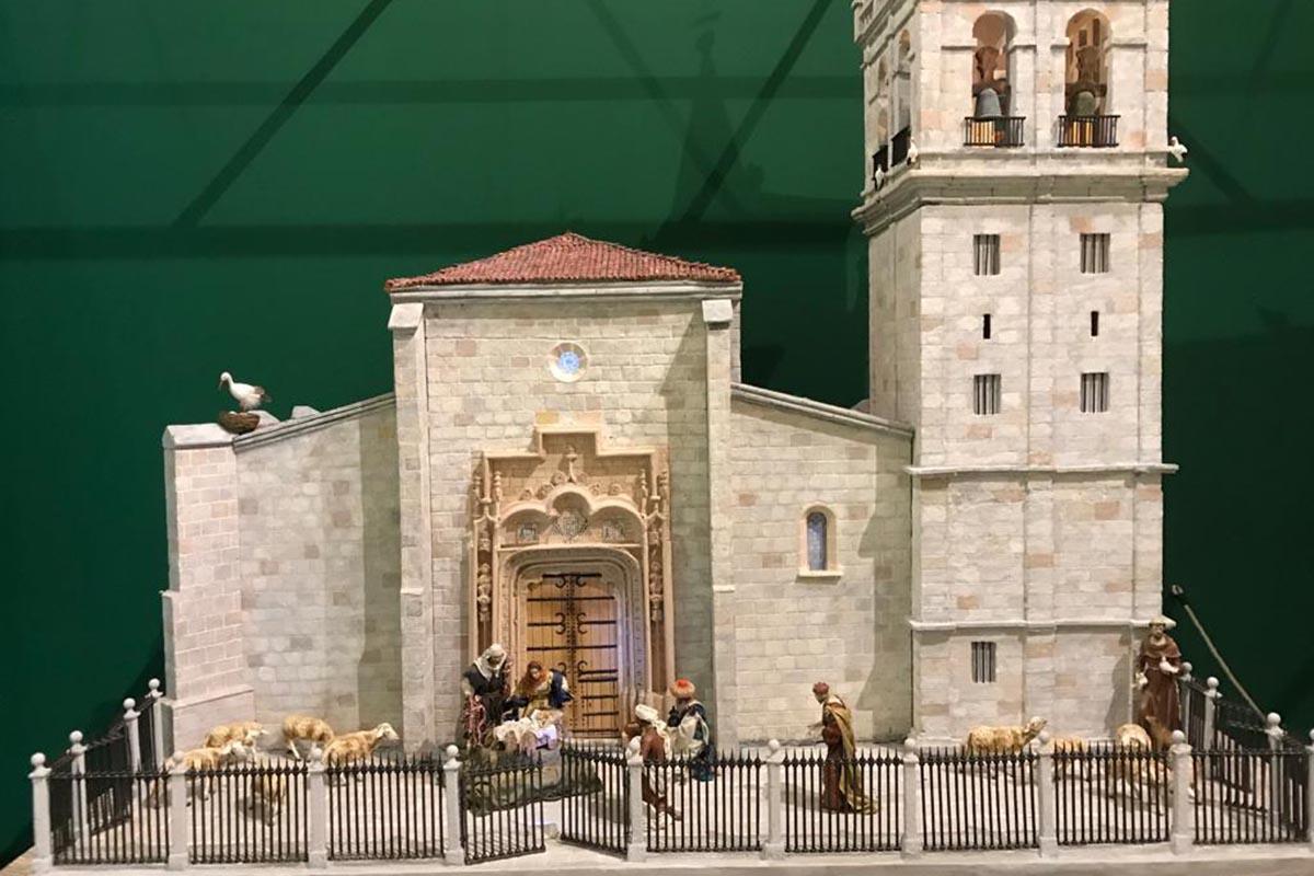 La exposición creada por la Asociación Complutense de Belenistas incluye piezas originales e históricas 