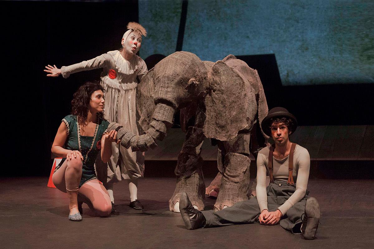 'Acrobata y Arlequín' y 'La Fiesta del Chivo' en el Teatro Jaime Salom
