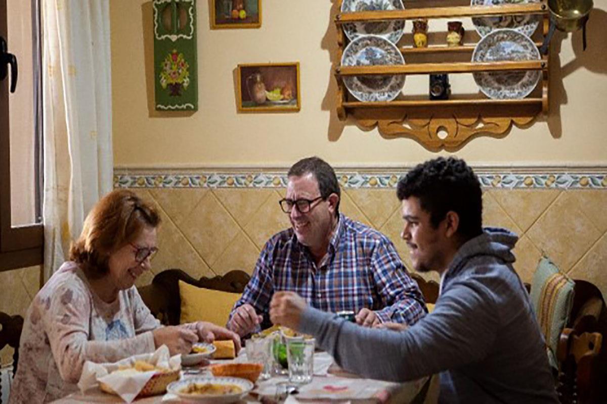 El objetivo fundamental es acompañar a seis millones de personas en riesgo de exclusión por la pandemia