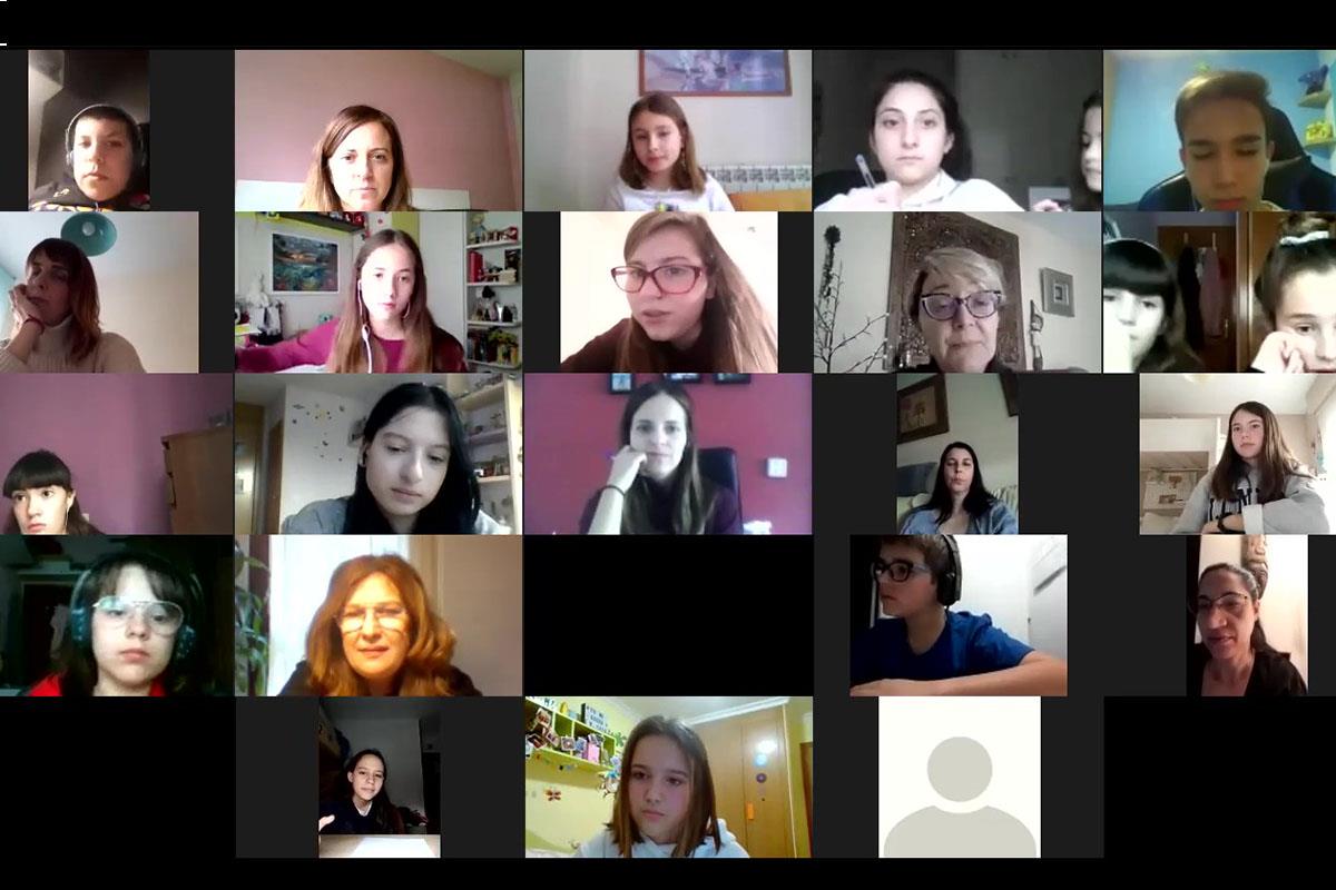 La Alcaldesa de Alcorcón, la Concejal de Educación e Infancia y la Concejal de Servicios Sociales se han reunido con los niños de la Comisión de Infancia donde han tratado la crisis sanitaria del COVDID19