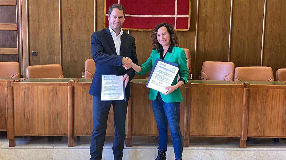 El Ayuntamiento les ha cedido gratuitamente una de sus aulas 