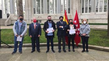 Los estudiantes han recibido un certificado por la Agencia de Vivienda Social