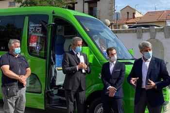 Para reservar el servicio se puede acceder a través de una aplicación o mediante una llamada telefónica