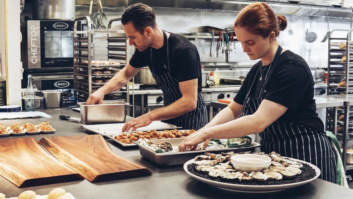 Las plazas son para técnico de Cocina