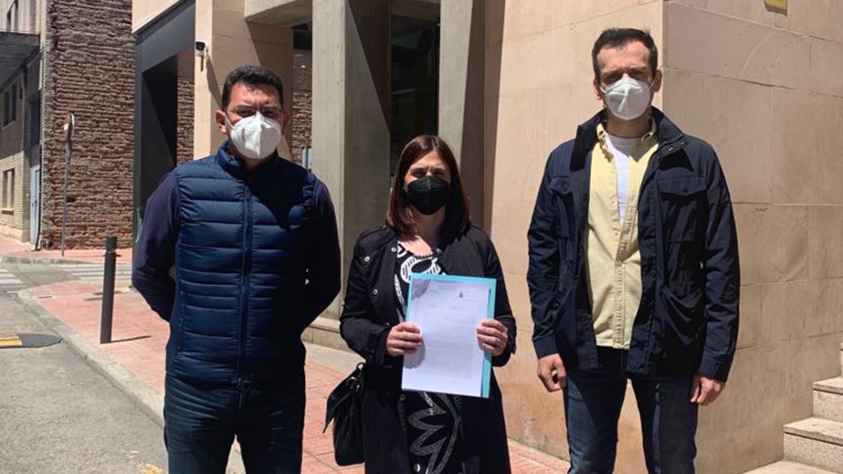 La concejal popular Mirene Presas presenta una denuncia contra el PSOE del municipio