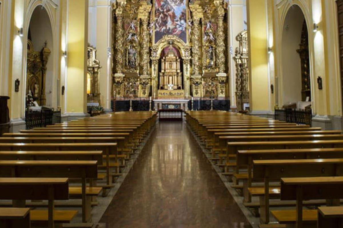 Debido a las circunstancias, los fieles deben valorar "la obligatoriedad de su participación" y están eximidos de cumplir la obligación