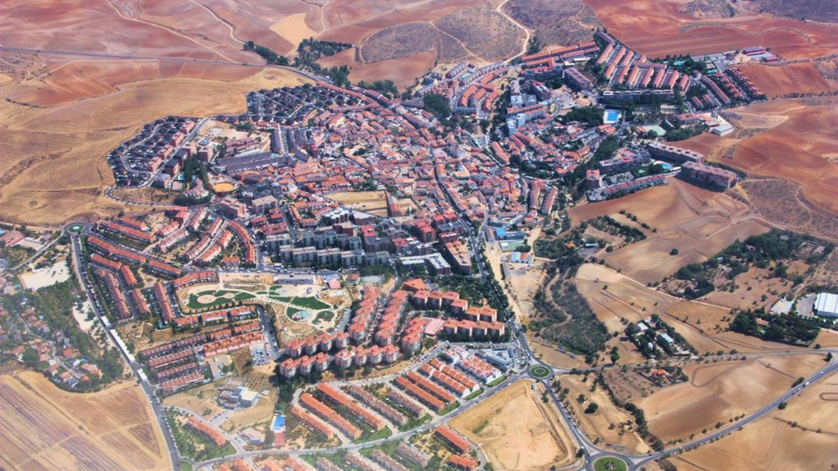 El comercio y los servicios sostienen la economía local