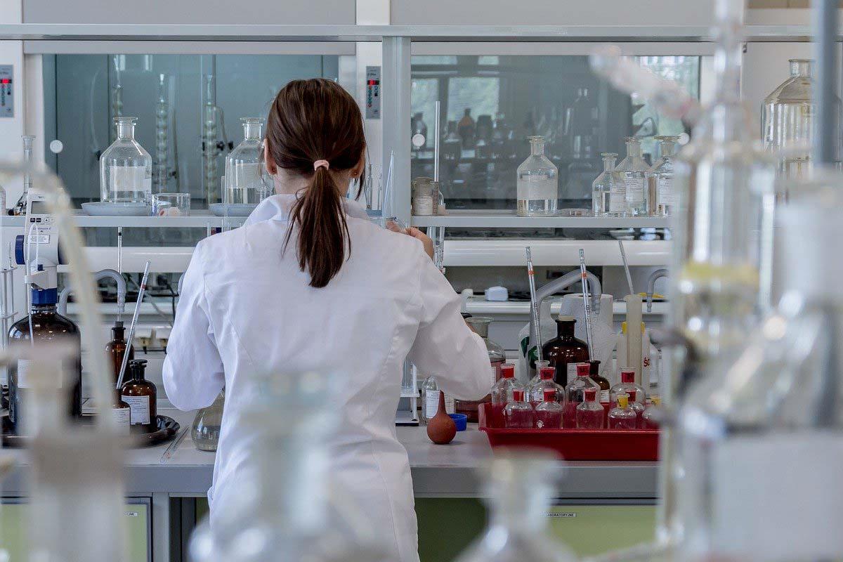 Con una aportación de 10.000 euros ayuda a cumplir los objetivos del estudio: lograr terapias personalizadas contra el Covid – 19