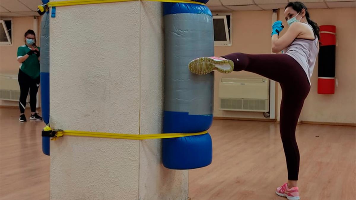 Además, podrás llevar a un amigo para que te acompañe en las clases con acceso libre e ilimitado