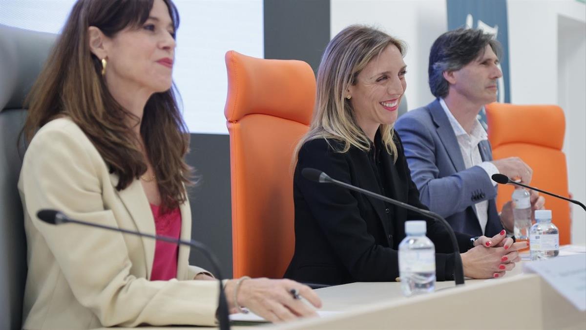 La alcaldesa de Alcorcón destacó la importancia de la financiación local en un acto por el 45 aniversario de la FEMP