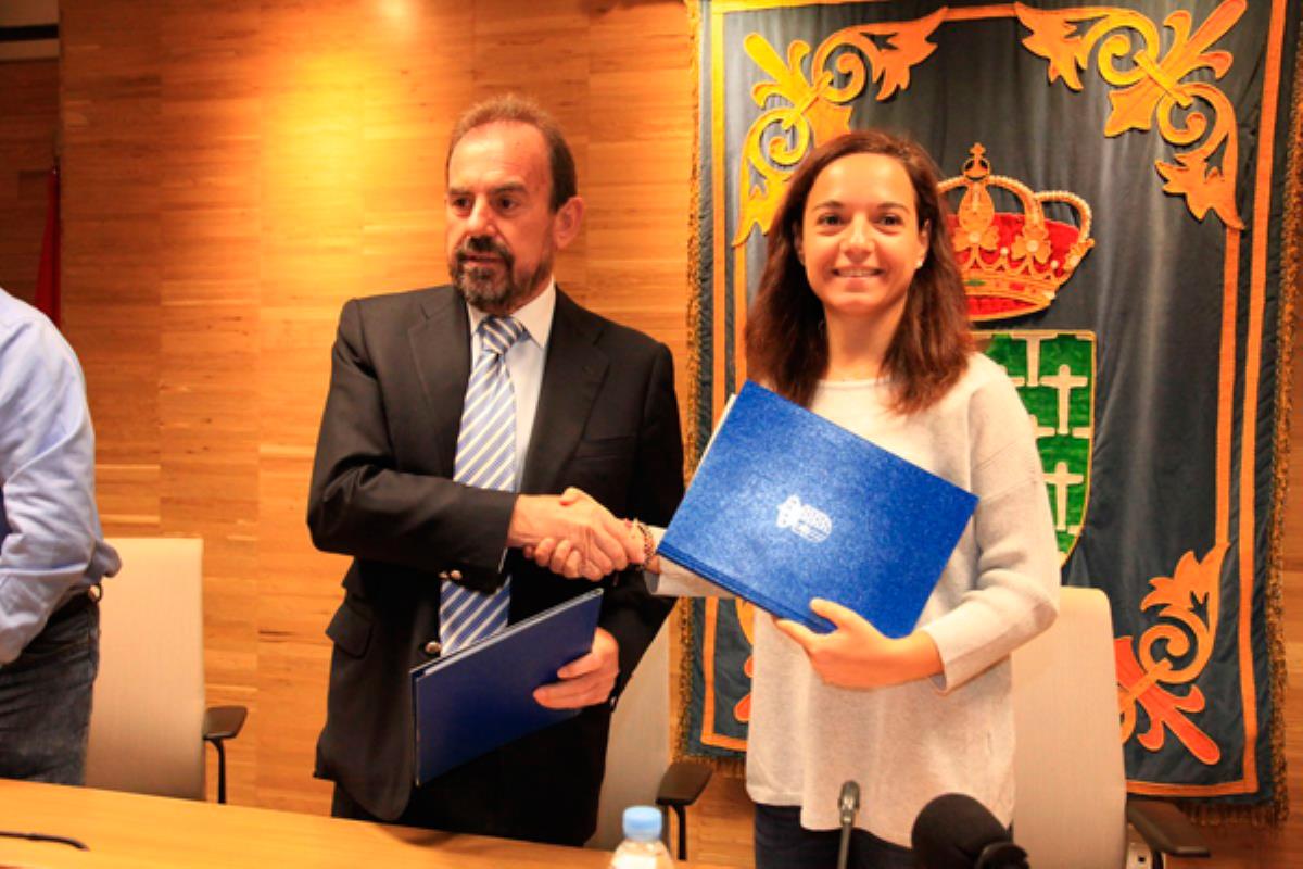 El presidente del club azulón ha contestado a la alcaldesa de Getafe, Sara Hernández