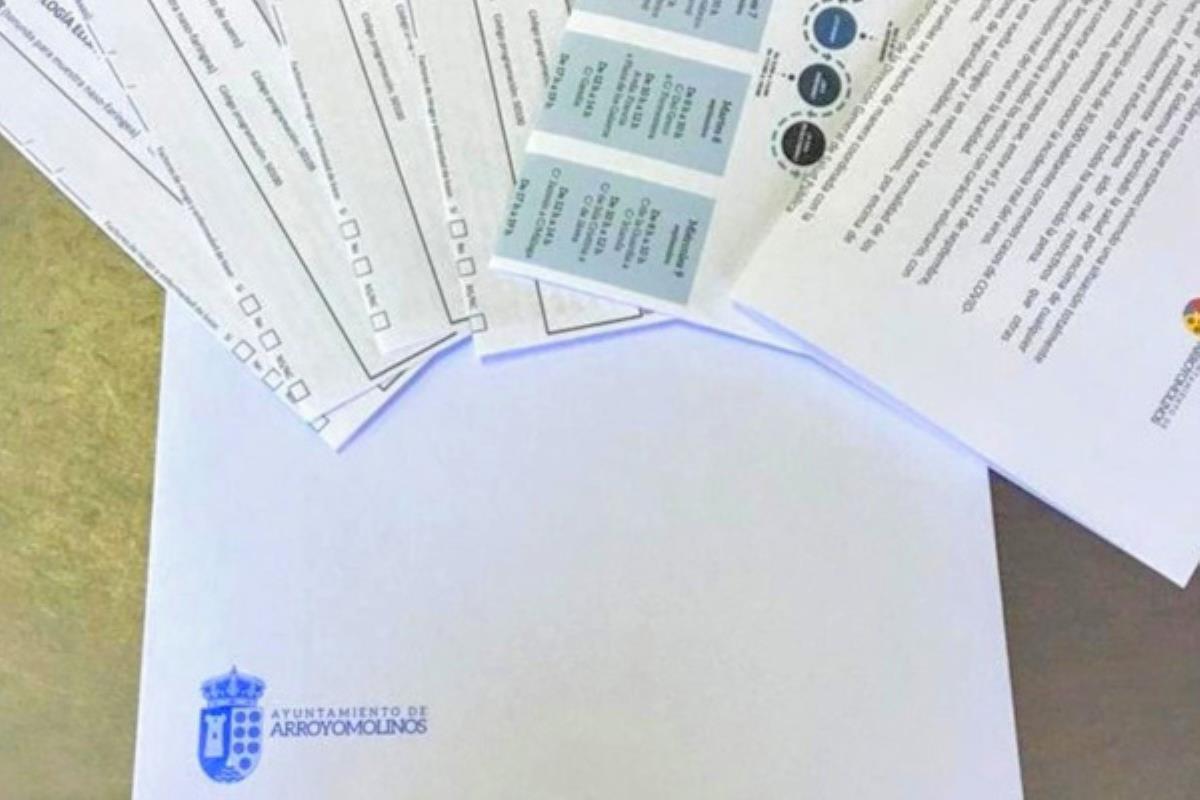 El Ayuntamiento de Arroyomolinos está dejando la documentación en los buzones