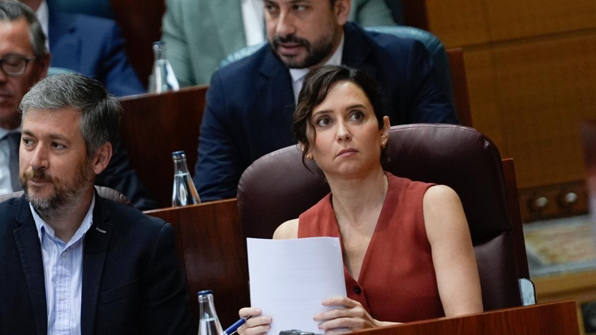 La presidenta de la Comunidad de Madrid asegura que el Gobierno central va contra su propio gobierno