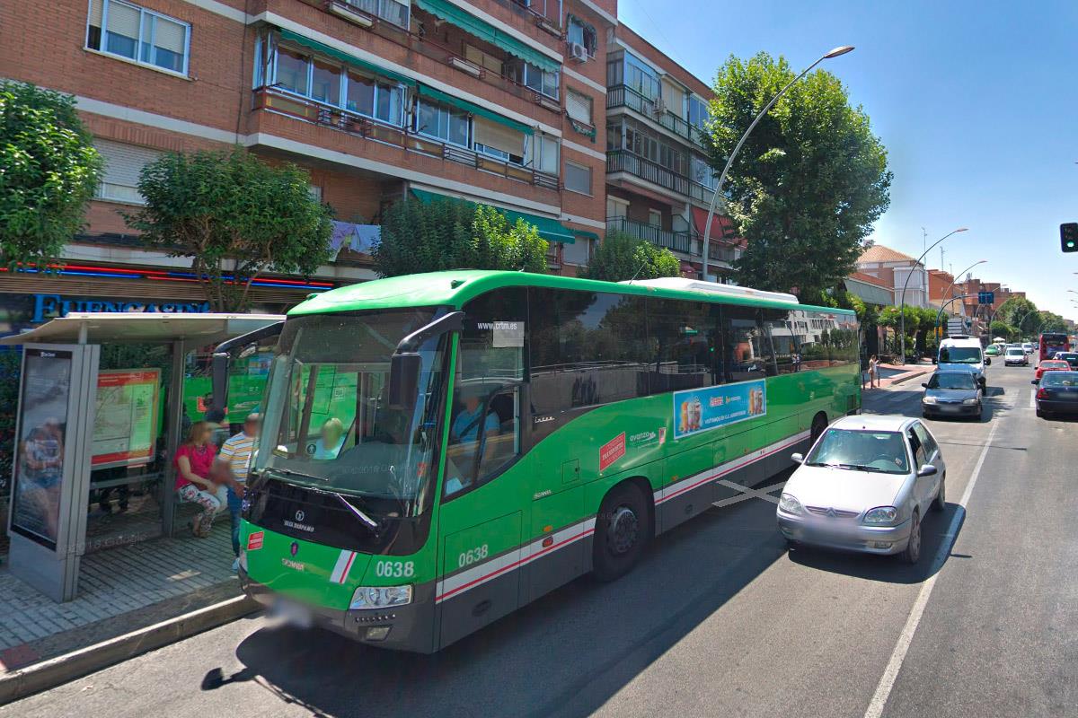 Se trata de la línea de autobuses interurbanos que une Humanes, Fuenlabrada, Parla y Pinto