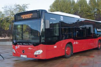 La nueva parada se ubica unos metros más adelante, junto a la puerta de Alcalá Magna