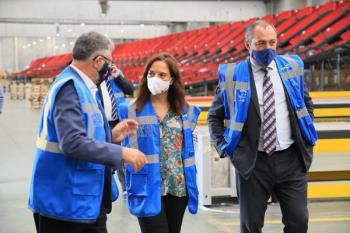 El centro servirá, principalmente, para llevar a cabo su servicio de paquetería urgente