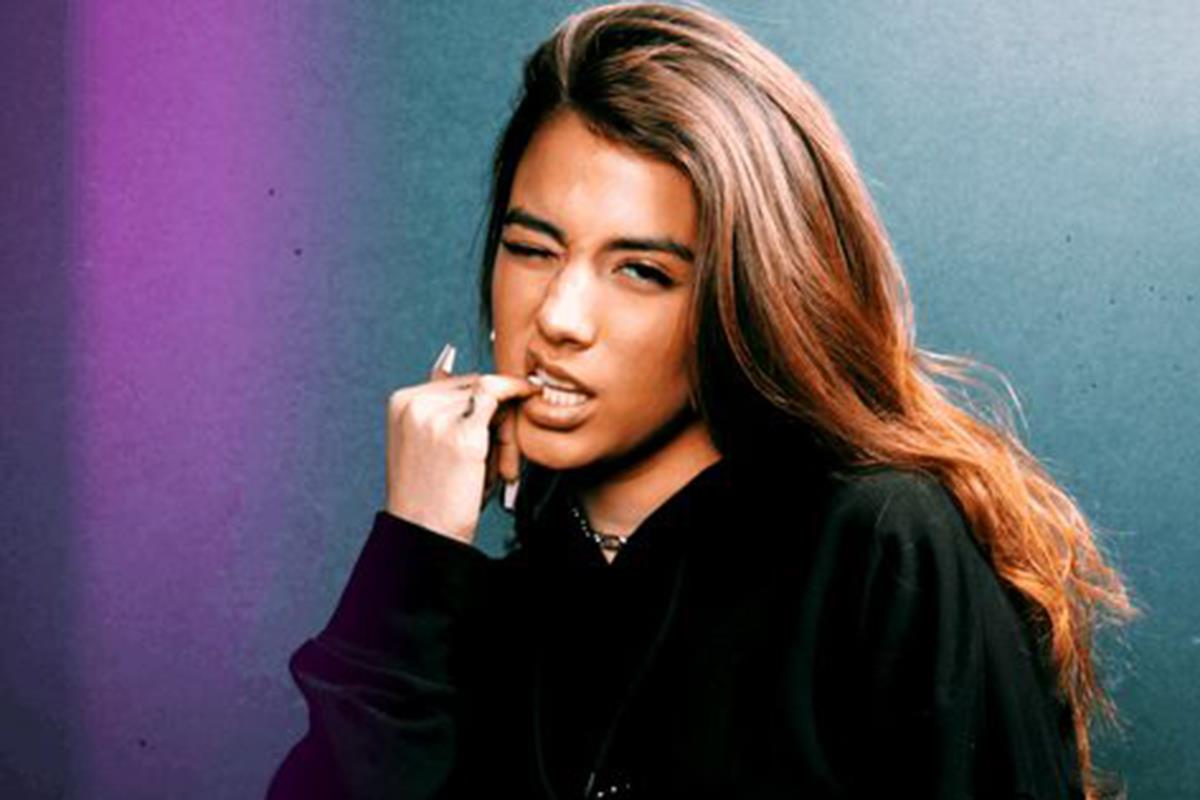 Adelanto del que será su primer EP también en castellano, 'Mensajes de voz'