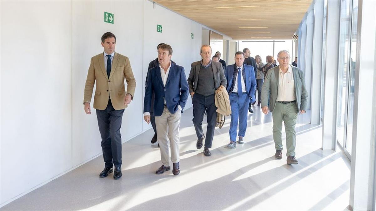 Con una inversión de 5,5 millones de euros, el nuevo centro está concebido como espacio pensado para la convivencia y las familias