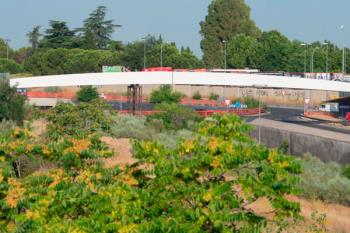 El consistorio anuncia la colocación de la estructura superior de la pasarela peatonal y ciclista en la Avenida Pablo VI