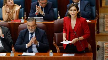 VOX asegura que Ayuso ha reconocido que tenían razón con el adoctrinamiento en las escuelas, por eso vuelve a pedir derogar artículos de las leyes LGTBI