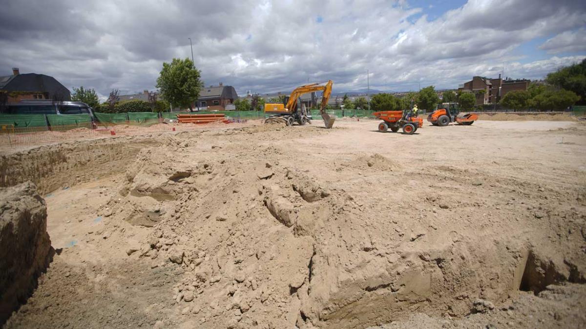 Contará con varias canchas de baloncesto, porterías e iluminación