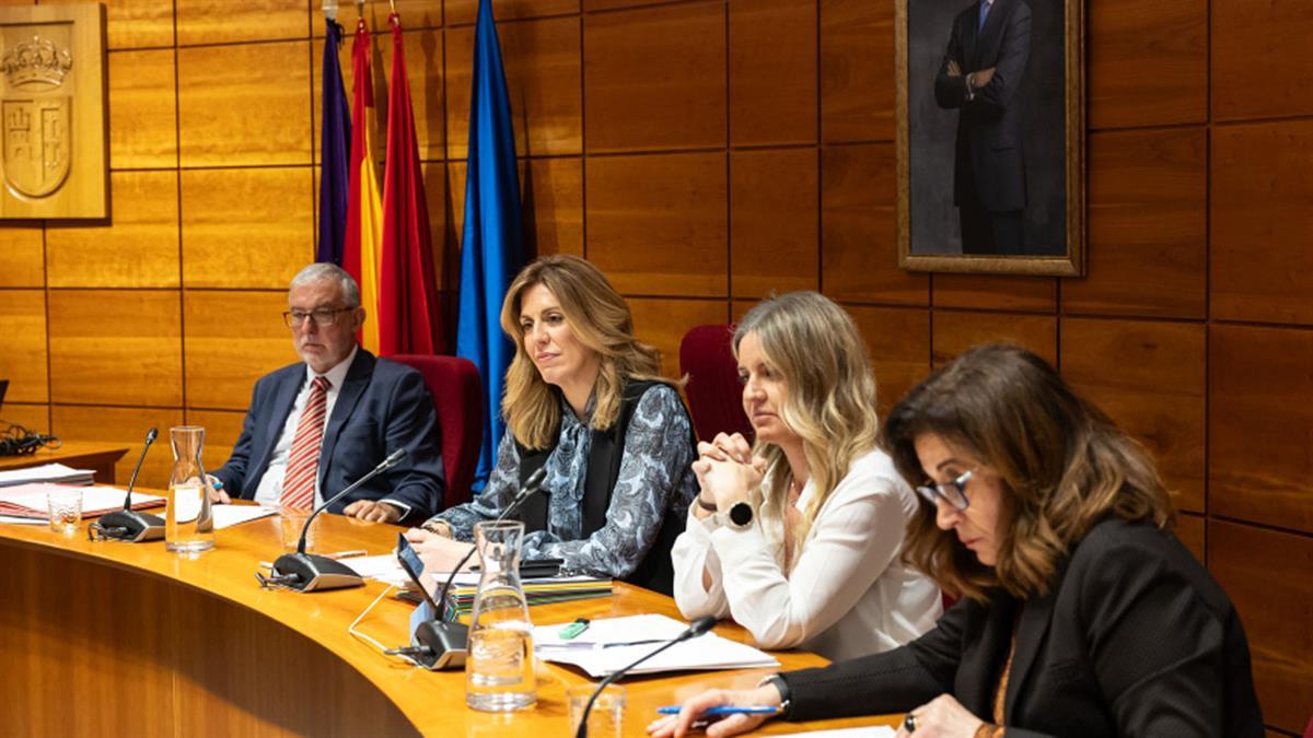 El Ayuntamiento asegura que continuarán mejorando las zonas verdes e instalaciones deportivas