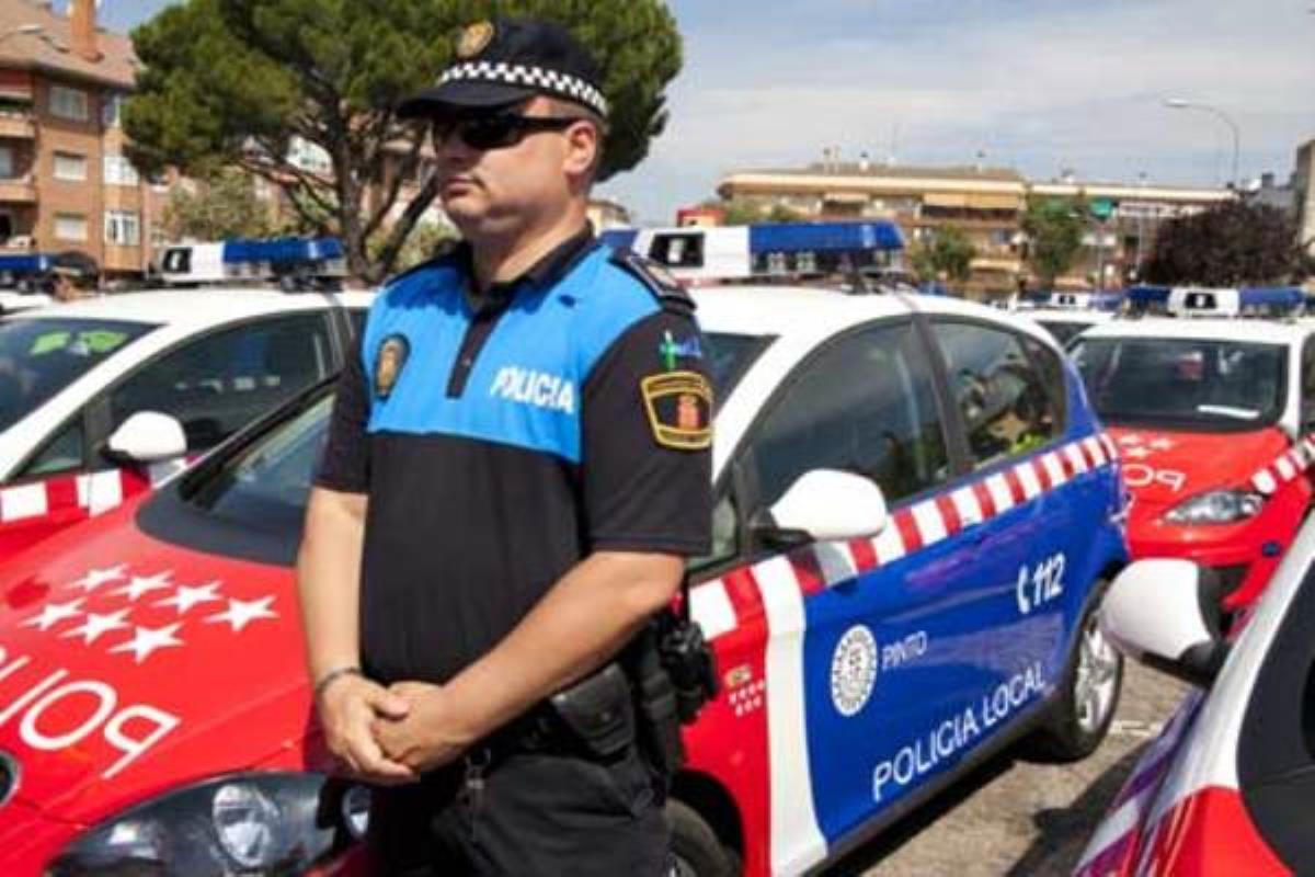 Ha detenido a un varón por allanamiento de morada e impuesto una sanción a un joven por un acto vandálico