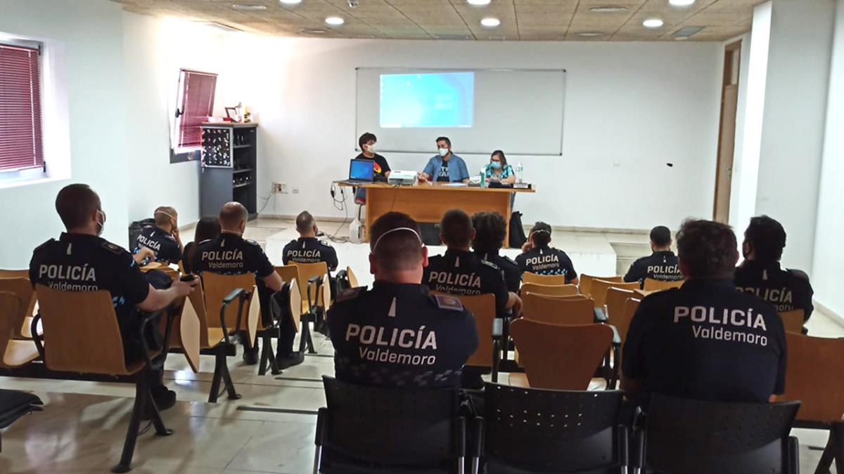 Para mejorar la atención policial