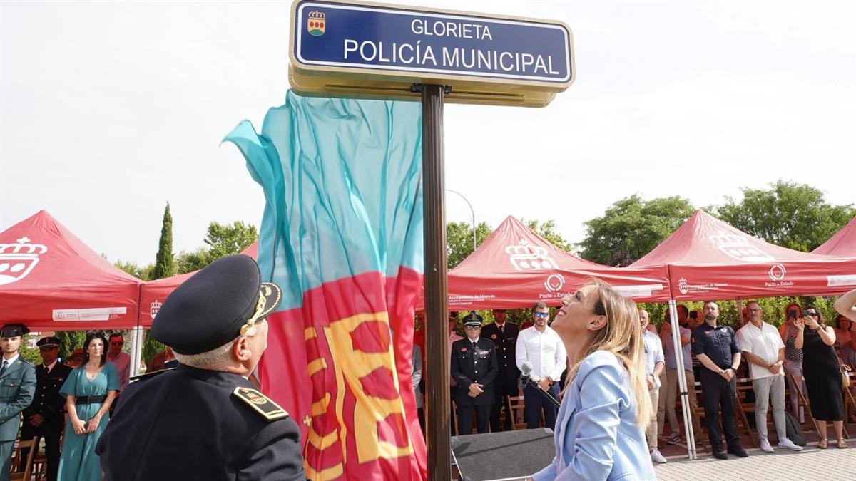 Es uno de los homenajes en conmemoración del 60 aniversario del cuerpo