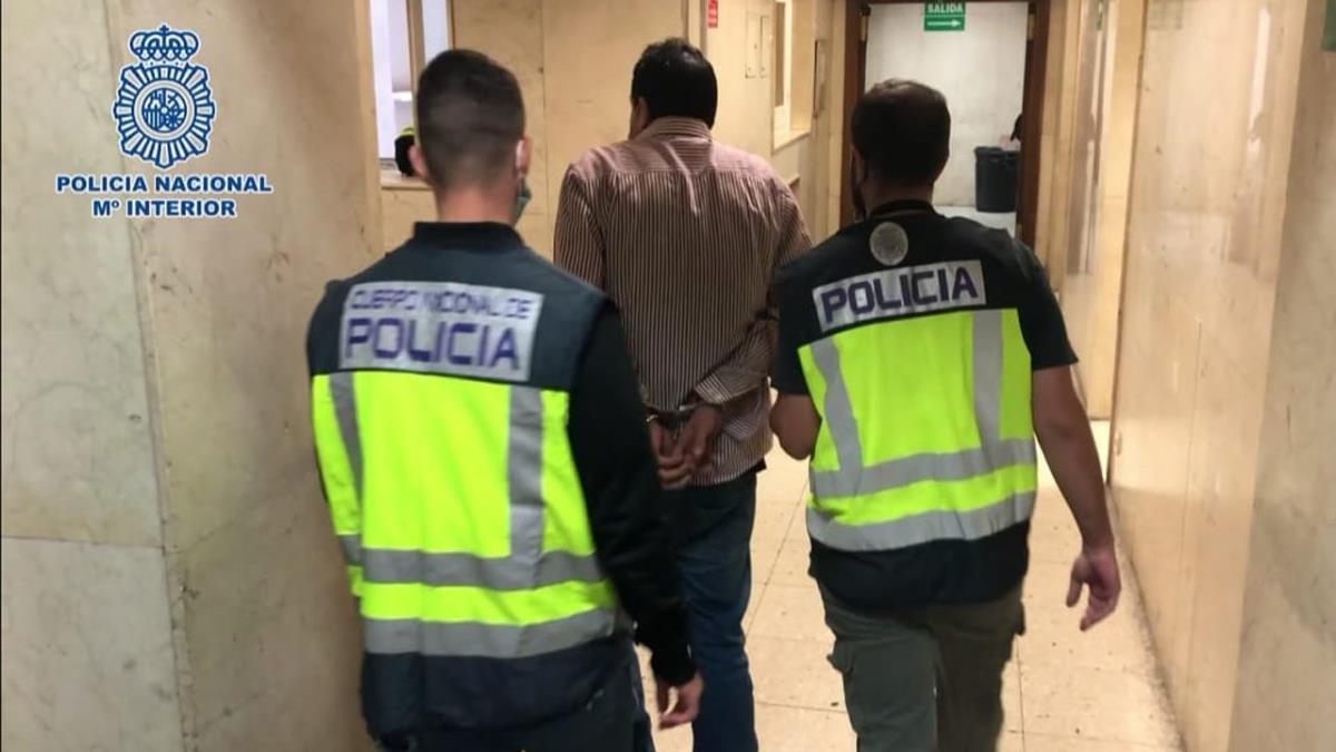 Los arrestados han sido imputados de 14 hurtos cometidos en poco tiempo