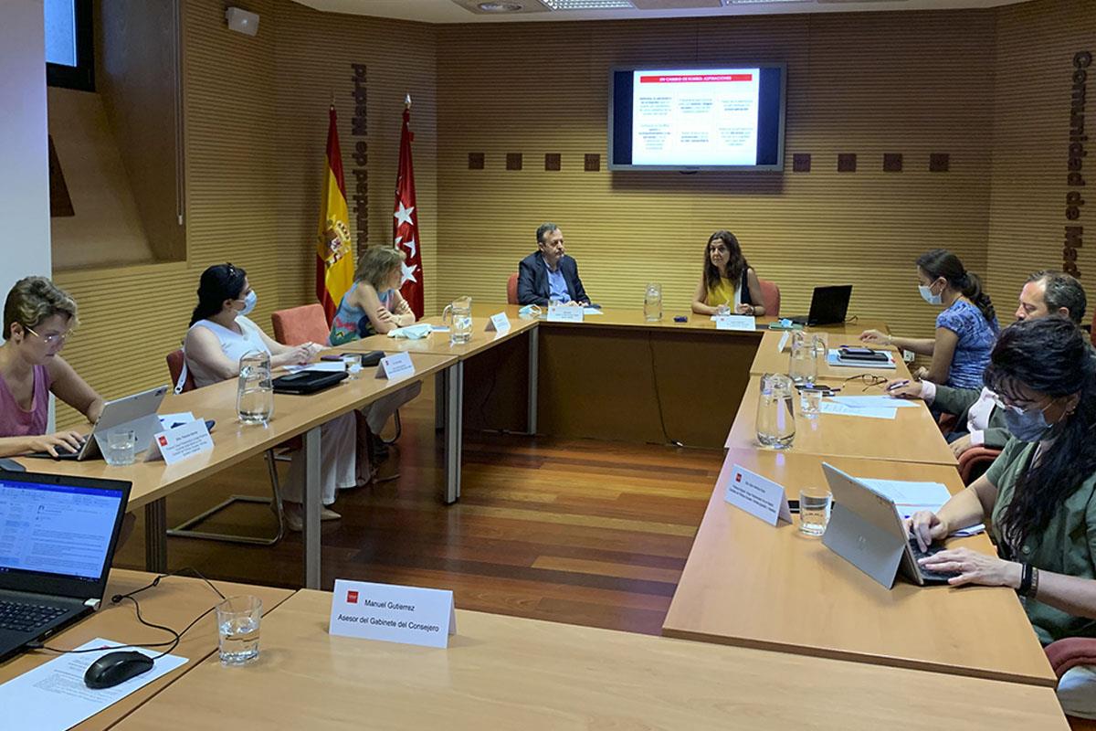 La Federación afirma estar "asombrada" al no haber recibido invitación para ninguna de las 25 reuniones realizadas para la elaboración de la ley 