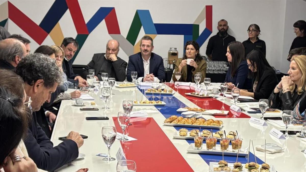 La región lleva a cabo acciones de promoción turística en la capital argentina