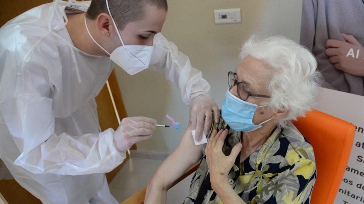 Este centro fue el primero en recibir la vacuna Pfizer en nuestra ciudad a finales de diciembre