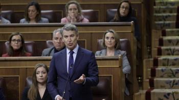 El rechazo del bloque de la oposición anula la revalorización del 2,7% y las medidas contra los desahucios, entre otras