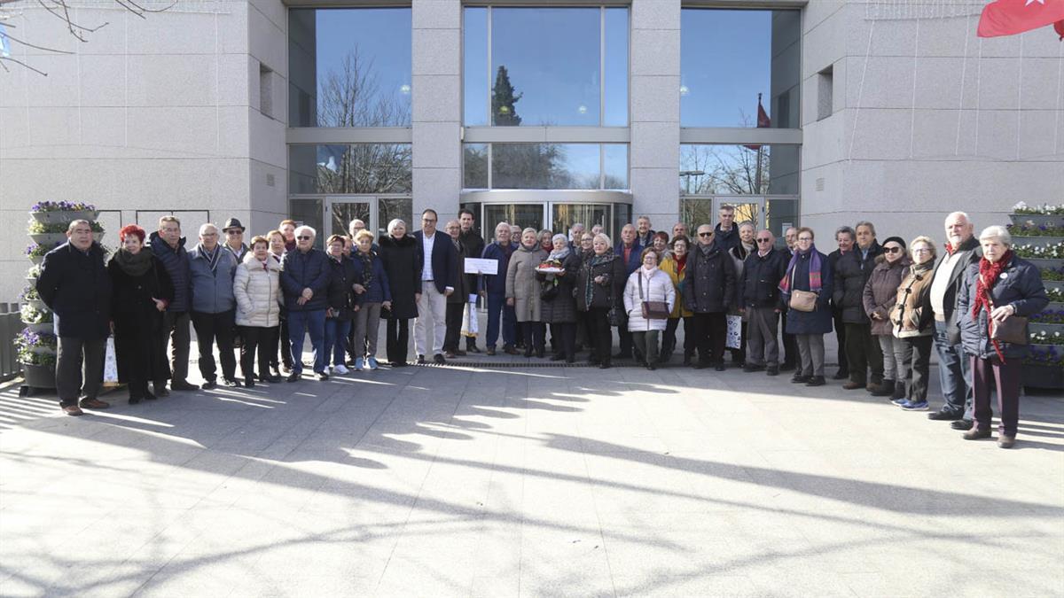 Este colectivo ha recaudado 2.993 euros para ayudar a Ucrania