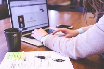 Las clases presenciales quedaron suspendidas el 11 de marzo y, desde entonces, la docencia online ha tomado el relevo

