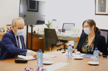 Lee toda la noticia 'La UNED ratifica su convenio con Pozuelo de Alarcón'