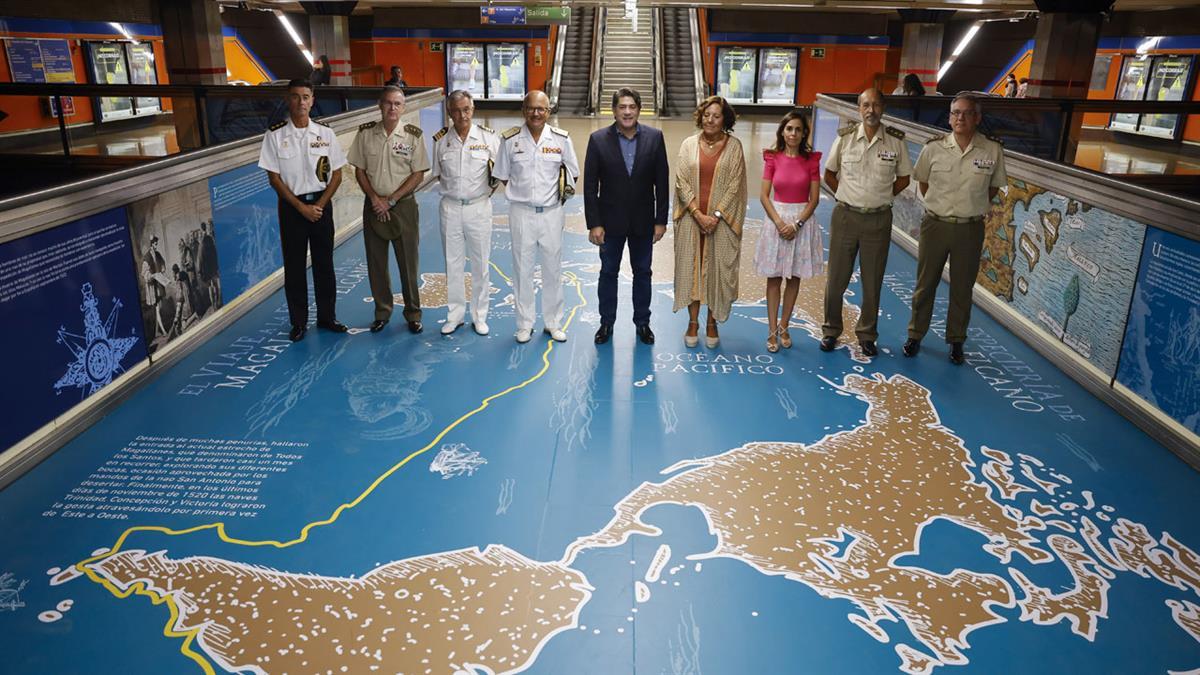 La Comunidad de Madrid ha puesto una decoración de 200 metros cuadrados