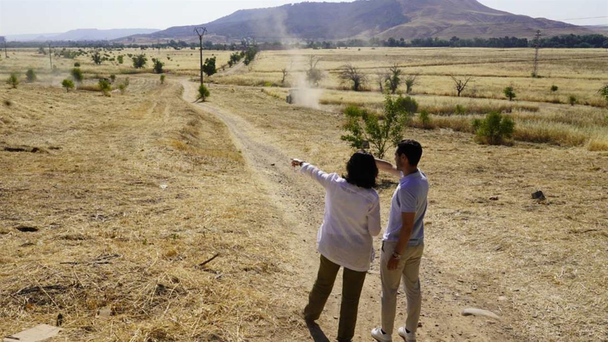 El regidor ha supervisado las labores de desbroce en la Finca Soto Espinillo 