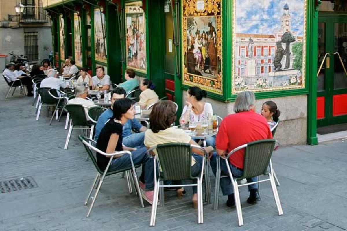 La Comunidad de Madrid permitirá a los locales de ocio y espectáculos instalar terrazas durante las fases 1 y 2