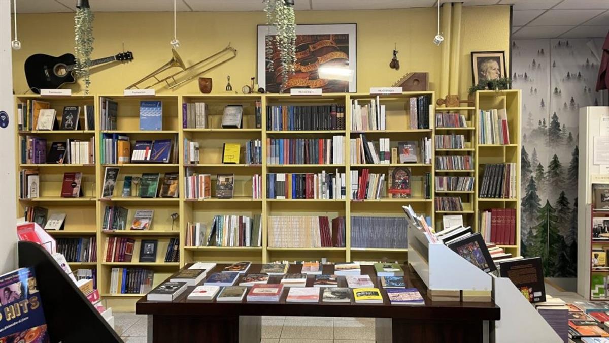 El PSOE alerta de que el 41% de las librerías de Madrid "están en peligro" 