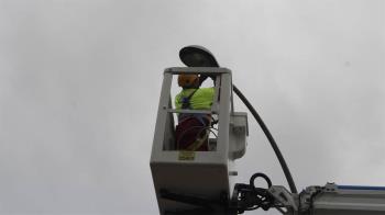 El cambio de luminarias comienza en La Poveda y el Polígono Industrial