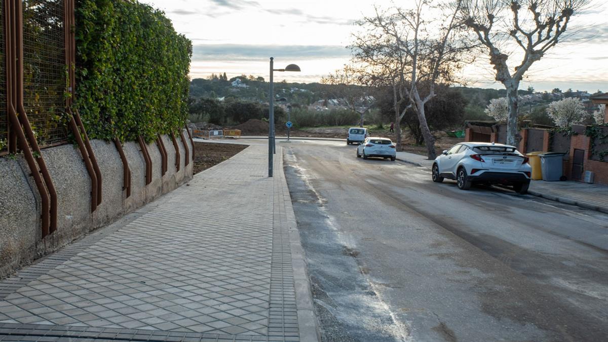 Los trabajos en la calle Isla San Martín ya se están desarrollando y han comenzado también en Valle del Tena