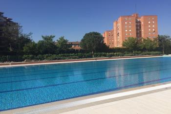 Las piscinas municipales de verano de los polideportivos Villafontana y Andrés Torrejón cerrarán a partir del 7 de septiembre