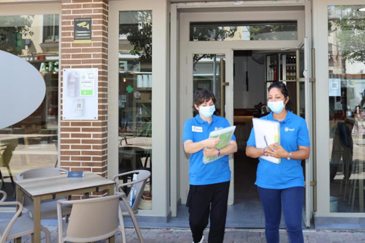 En total, el ayuntamiento repartirá 2.000 guías y 2.000 folletos