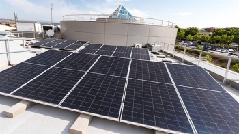 La ciudad se convierte en una de las primeras de España con el 100% de sus edificios municipales equipados con energía solar
