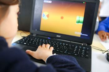 Estos ordenadores están destinados a la continuidad de las clases on-line de los alumnos. Las familias pueden solicitarlos en los centros educativos.